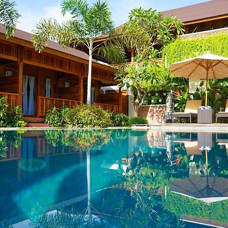 La'Villaris Hotel & Resto Kuta  Екстериор снимка