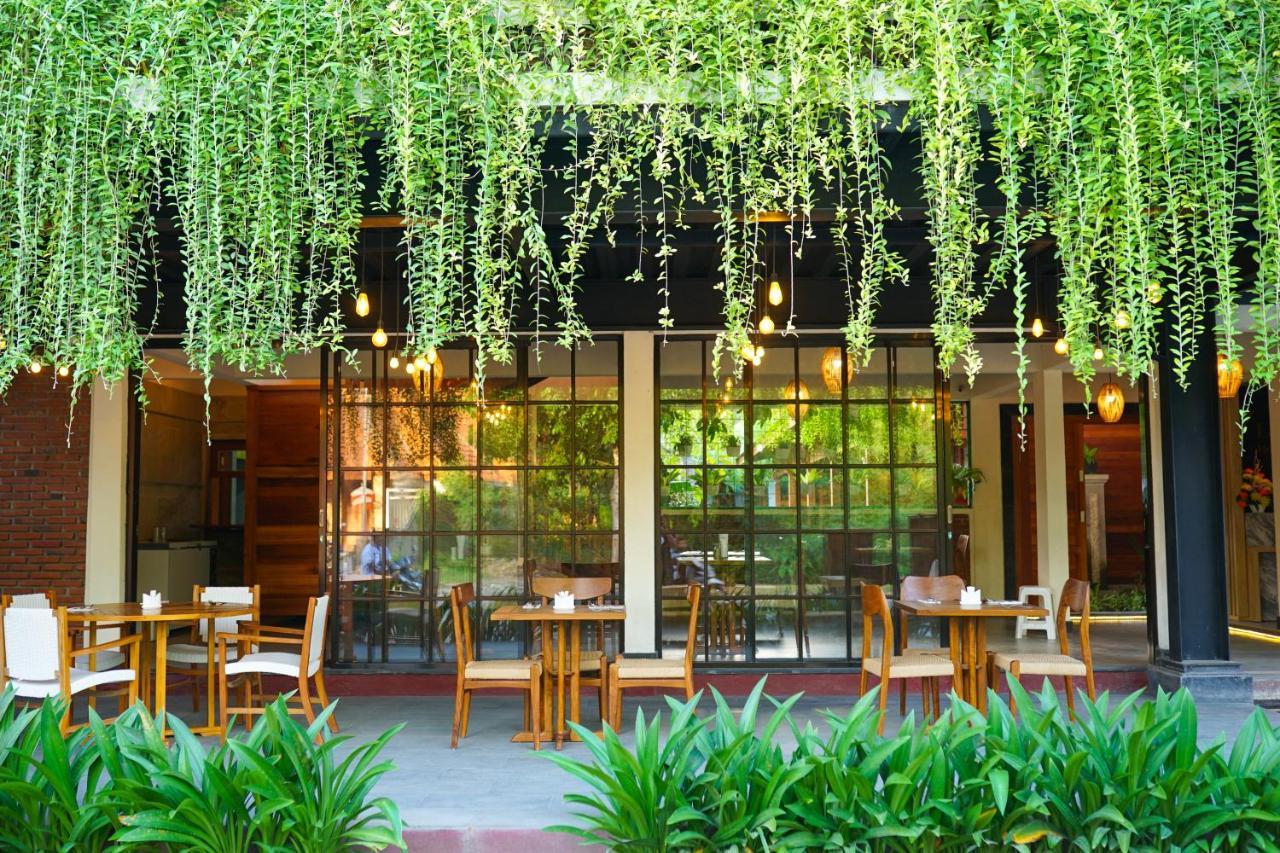 La'Villaris Hotel & Resto Kuta  Екстериор снимка