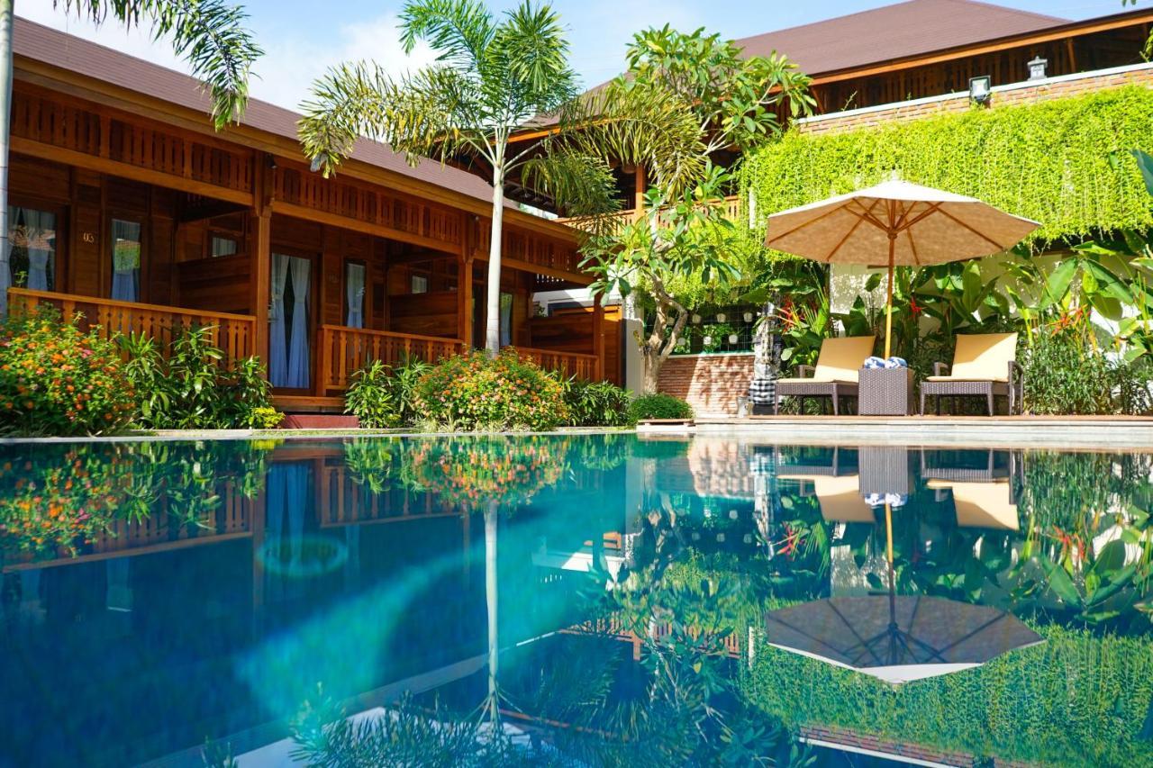 La'Villaris Hotel & Resto Kuta  Екстериор снимка